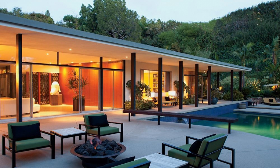 outdoor dining mata air