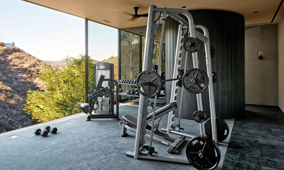 gym di rumah mata air