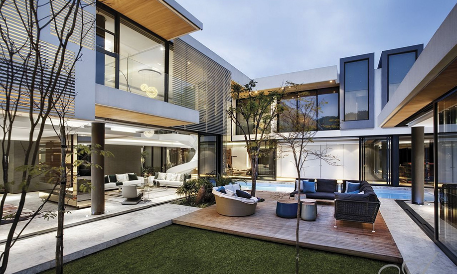 mata air inner courtyard 2022