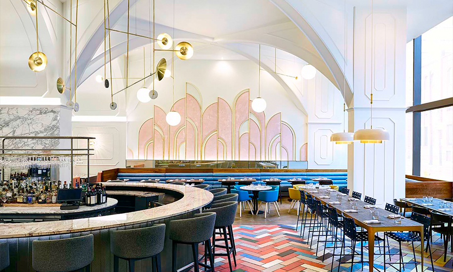 mata air Cafe Art Deco