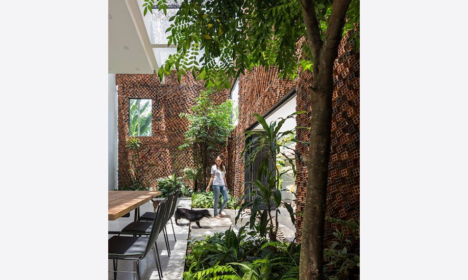 mata air Tipe batu bata