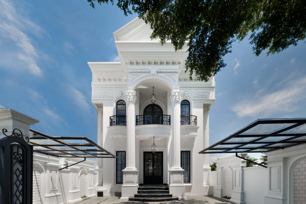 Desain Rumah Klasik Sentul
